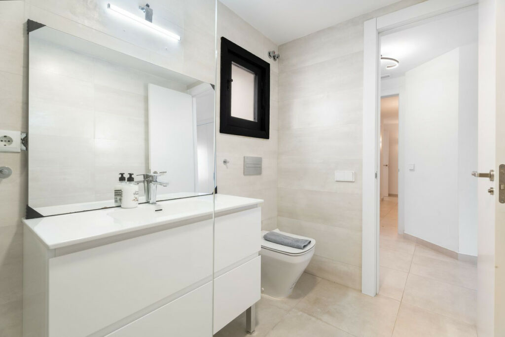 Middle Floor Apartment Puerto Banús Málaga - image 26