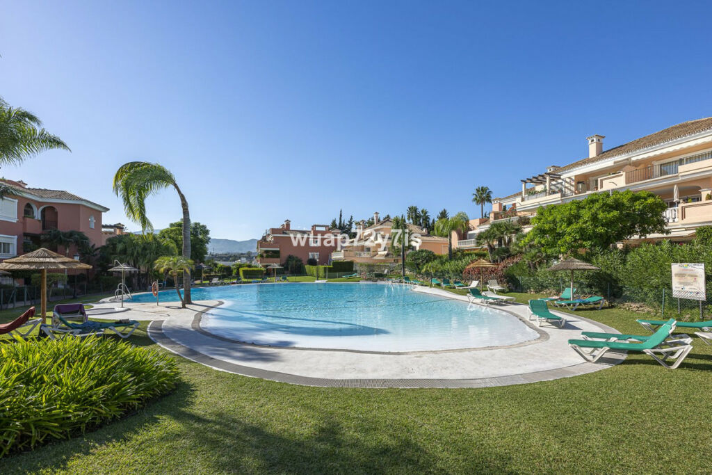 Ground Floor Apartment Estepona Málaga - image 27