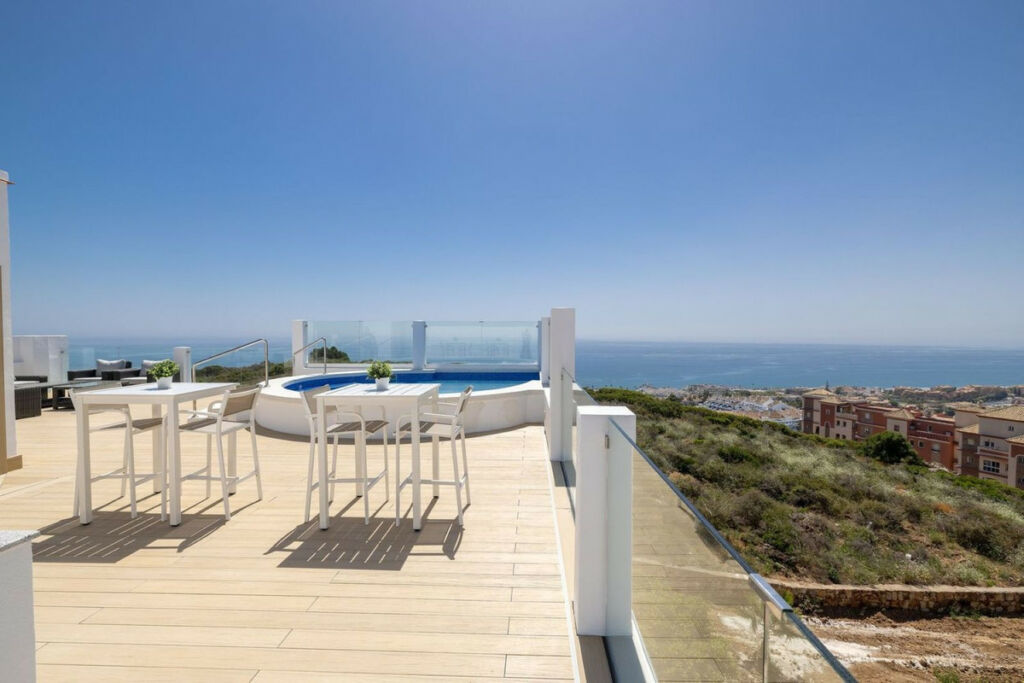 Ground Floor Apartment La Duquesa Málaga - image 27