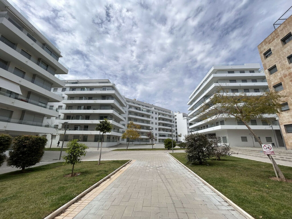 Middle Floor Apartment Nueva Andalucía Málaga - image 27