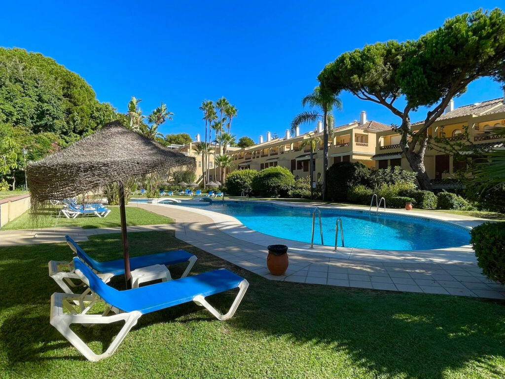 Penthouse Elviria Málaga - image 27