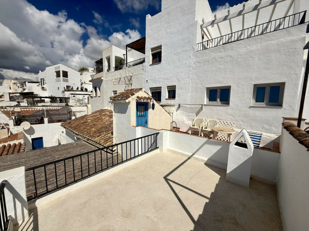 Townhouse Frigiliana Málaga - image 27