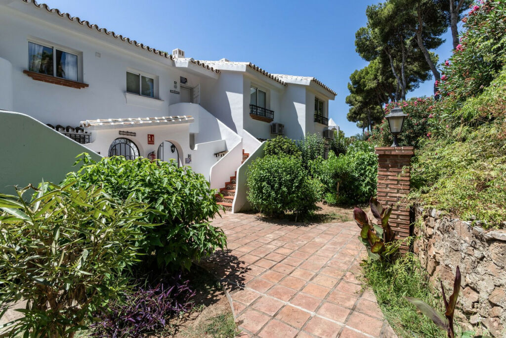 Ground Floor Apartment Miraflores Málaga - image 27