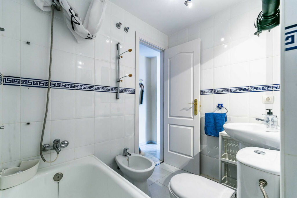 Penthouse Fuengirola Málaga - image 27