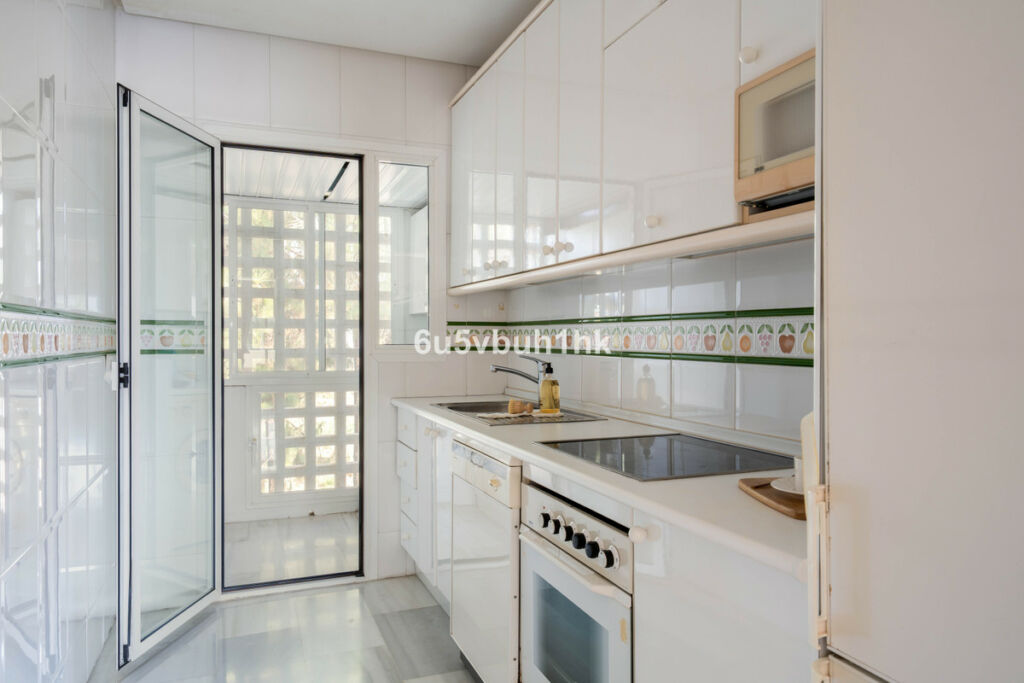 Middle Floor Apartment Marbella Málaga - image 28