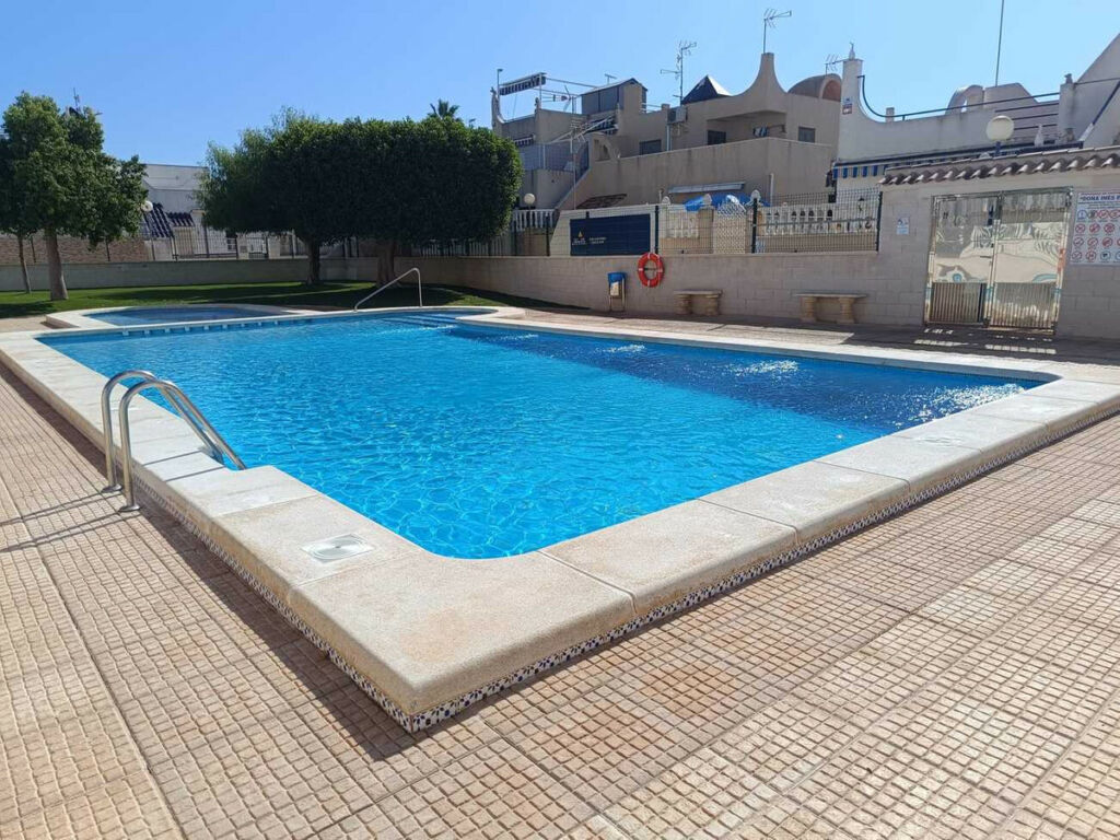 Townhouse Torrevieja Alicante - image 27