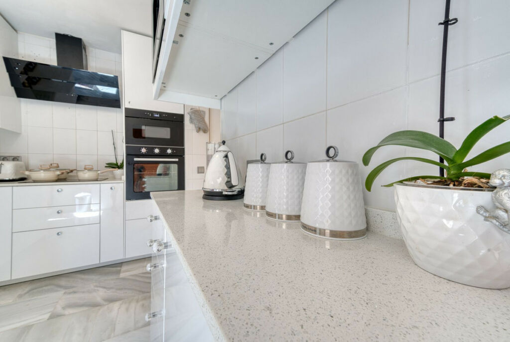Detached Villa Benahavís Málaga - image 27