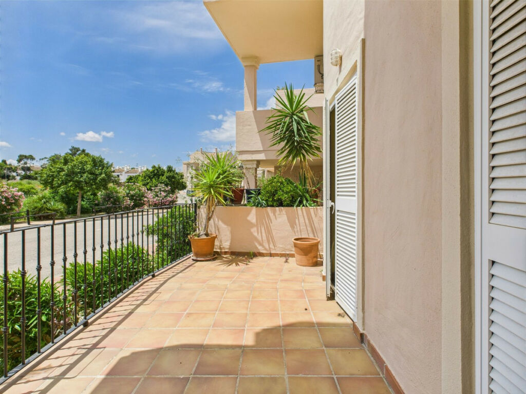 Ground Floor Apartment La Duquesa Málaga - image 27