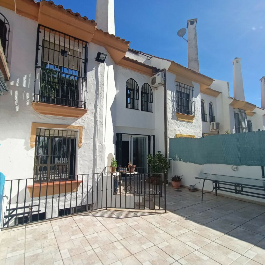 Townhouse Estepona Málaga - image 27