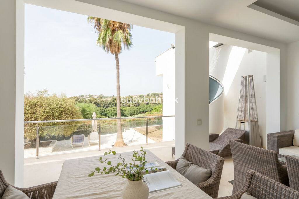 Detached Villa Nueva Andalucía Málaga - image 27