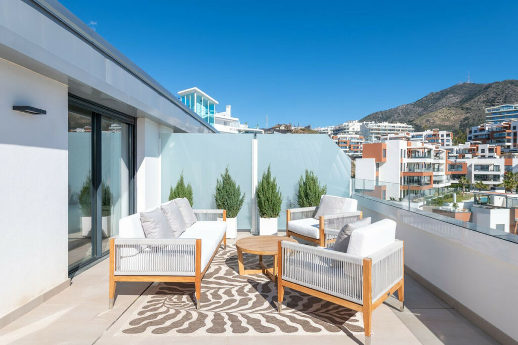 Penthouse Fuengirola Málaga - image 27