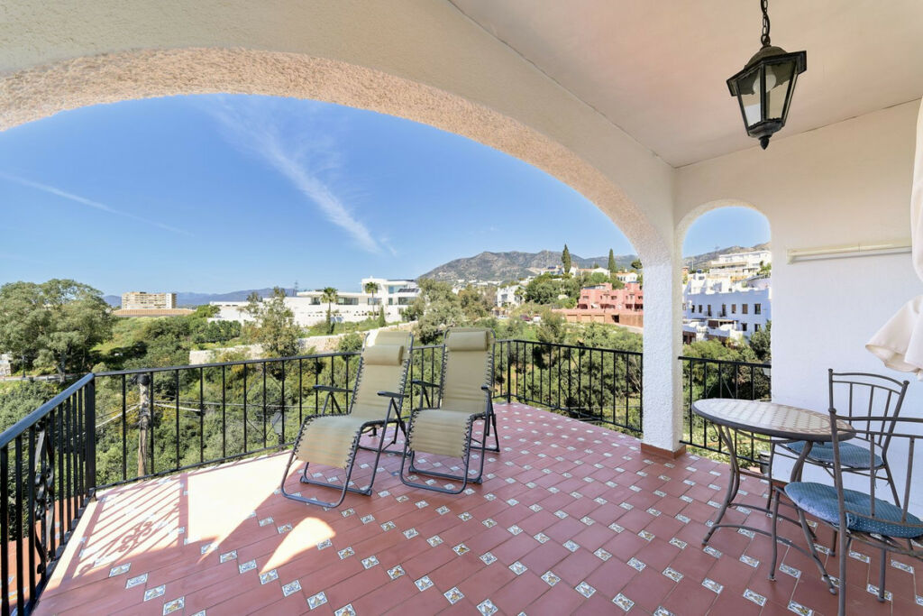 Detached Villa Fuengirola Málaga - image 27