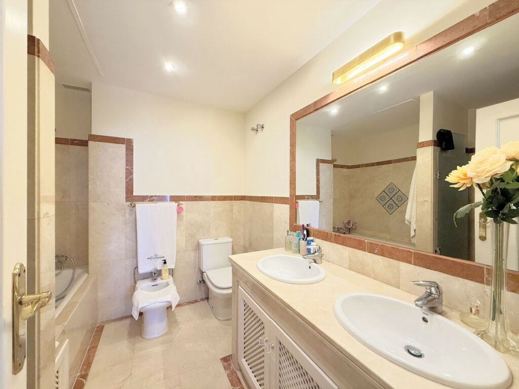 Ground Floor Apartment Casares Playa Málaga - image 28