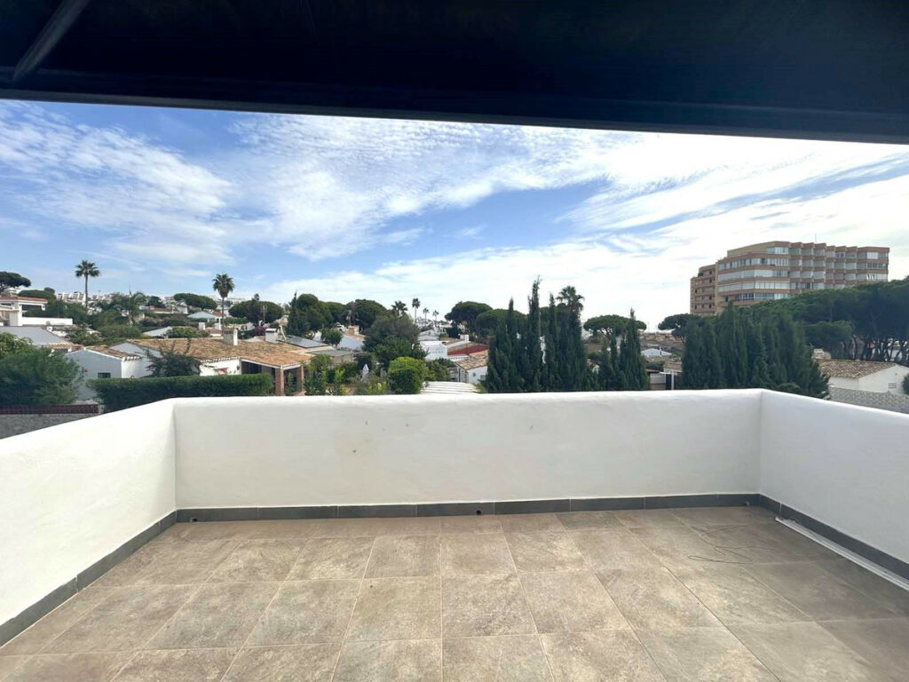 Semi-Detached House Calahonda Málaga - image 27