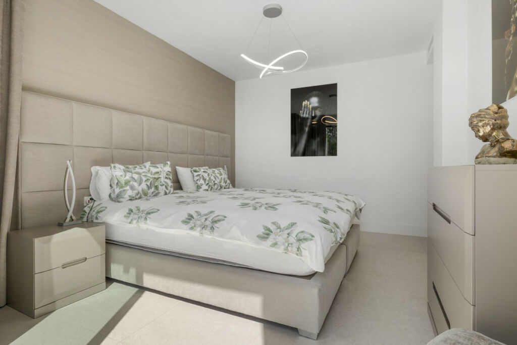 Ground Floor Apartment Benahavís Málaga - image 27