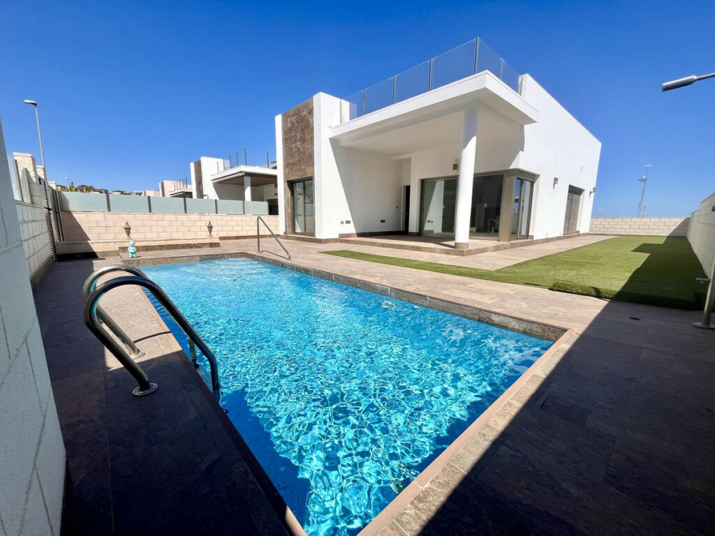 Detached Villa Villamartin Alicante - image 27