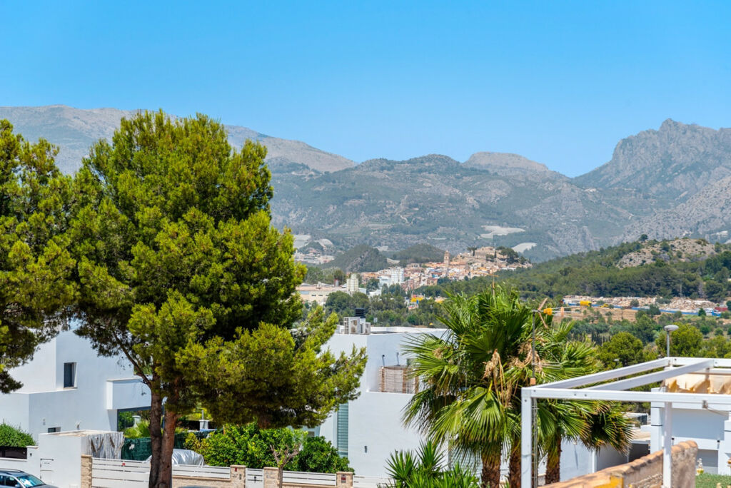 Detached Villa Polop Alicante - image 27