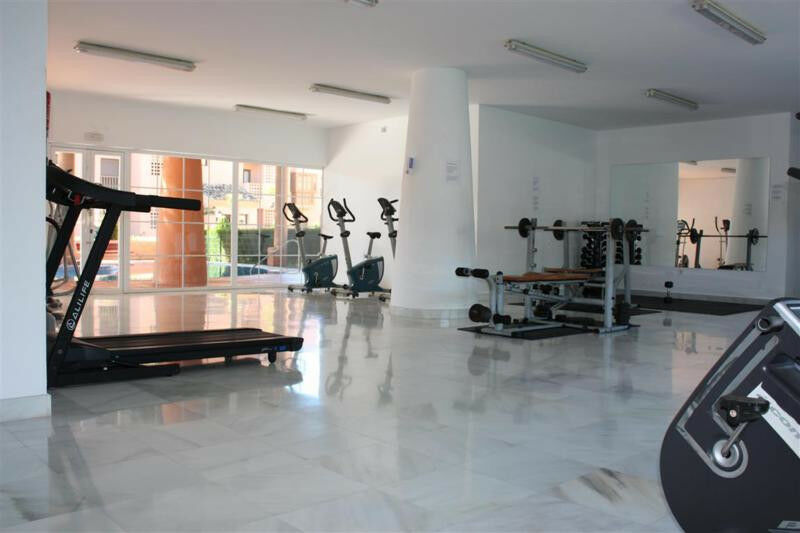 Middle Floor Apartment New Golden Mile Málaga - image 27
