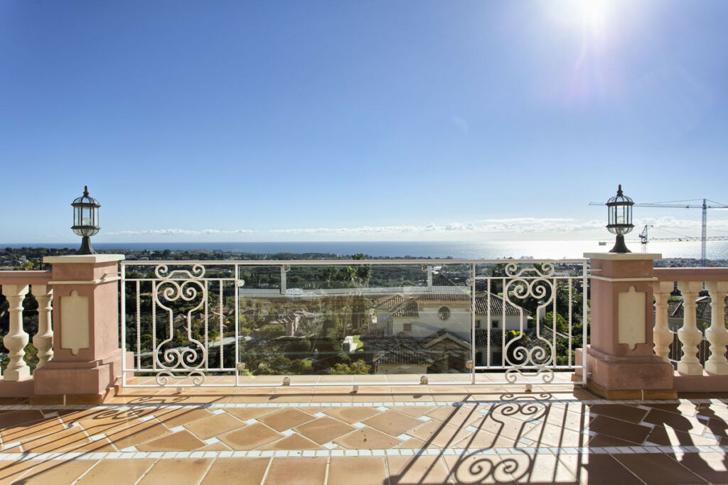 Detached Villa Los Flamingos Málaga - image 27
