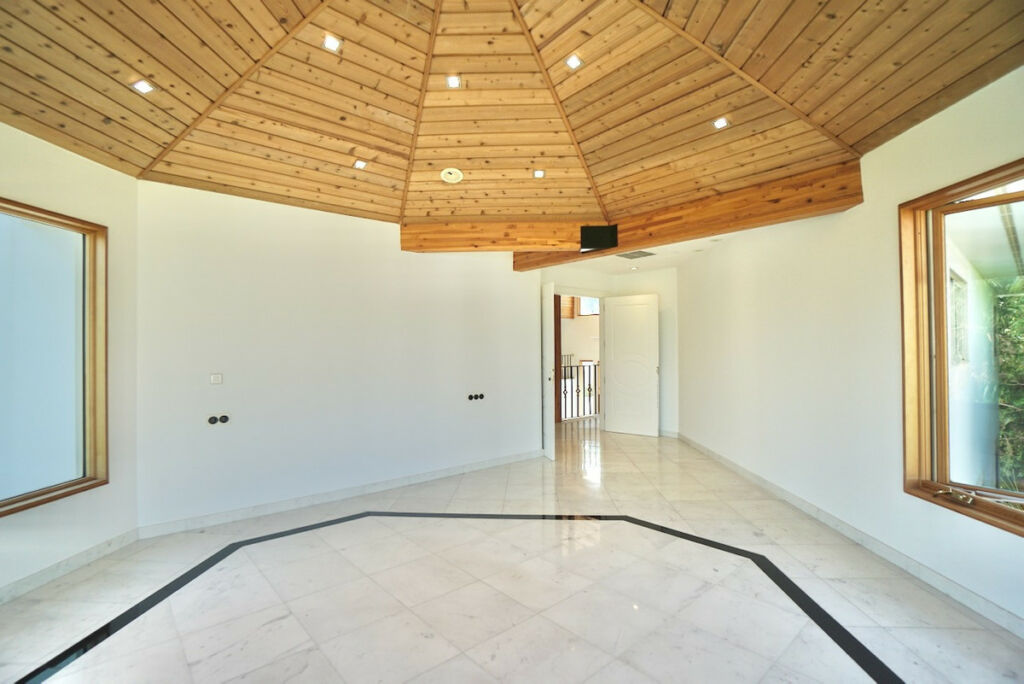 Detached Villa Benahavís Málaga - image 27