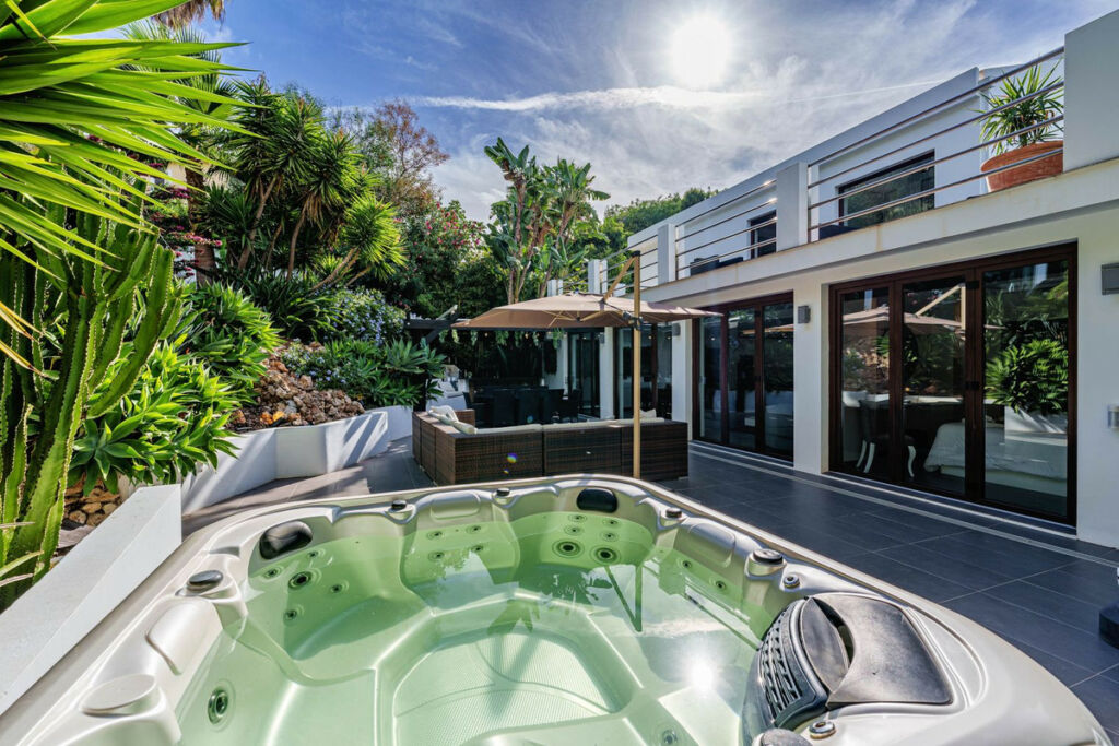 Detached Villa Marbella Málaga - image 27