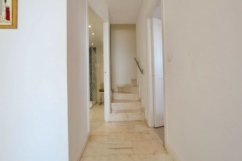 Middle Floor Apartment Puerto de Cabopino Málaga - image 17