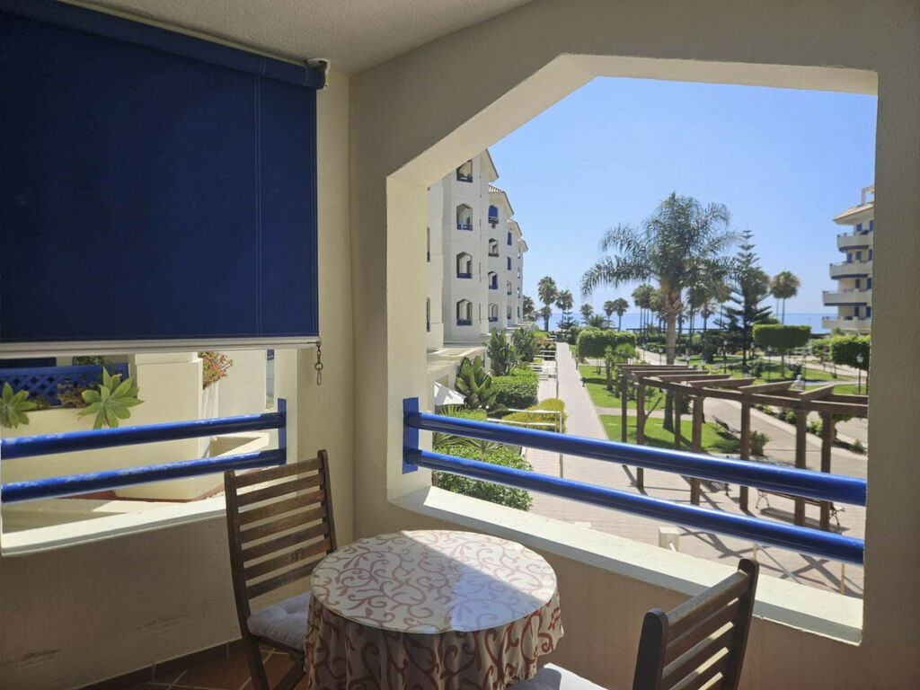 Middle Floor Apartment San Luis de Sabinillas Málaga - image 27