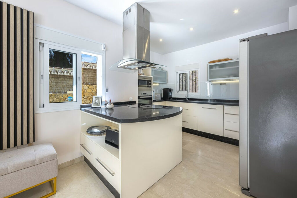 Detached Villa Calahonda Málaga - image 27