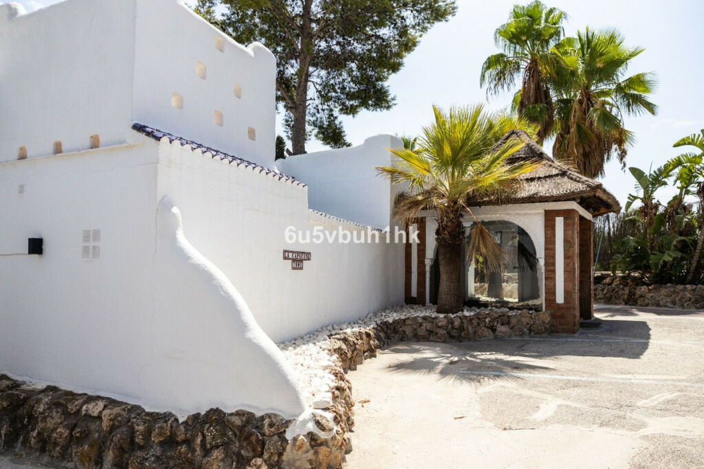 Detached Villa Mijas Málaga - image 27