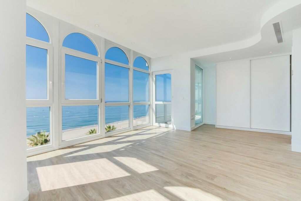Penthouse Estepona Málaga - image 27