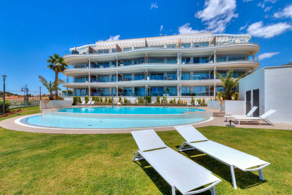 Middle Floor Apartment Fuengirola Málaga - image 27