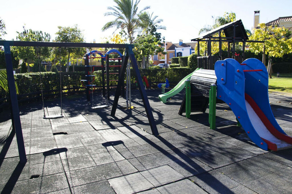 Townhouse Guadalmina Alta Málaga - image 27