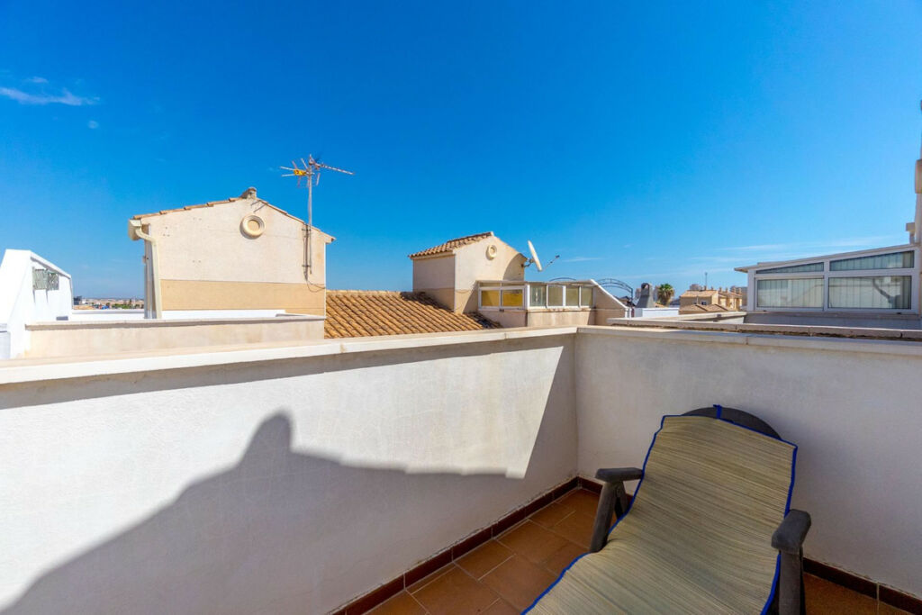 Townhouse Torrevieja Alicante - image 27