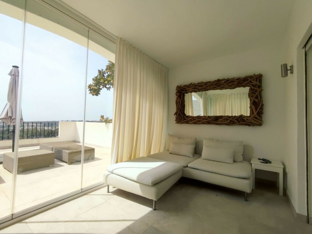 Townhouse Nagüeles Málaga - image 27