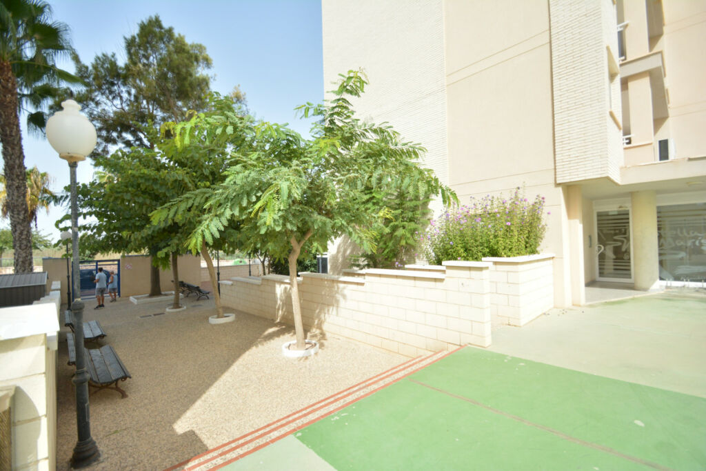 Middle Floor Apartment Guardamar del Segura Alicante - image 27