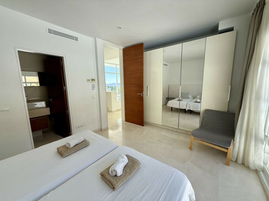 Detached Villa Valtocado Málaga - image 27