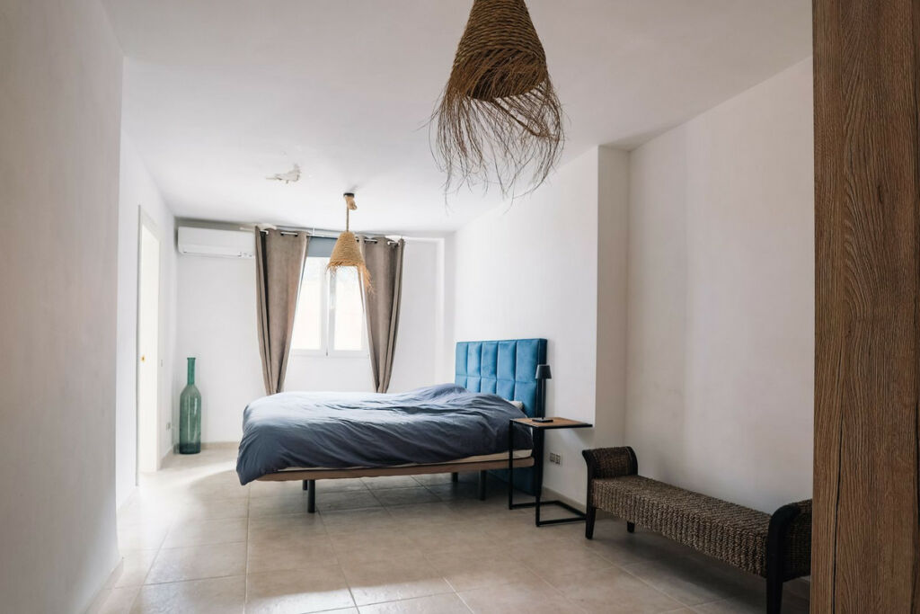 Detached Villa Estepona Málaga - image 27