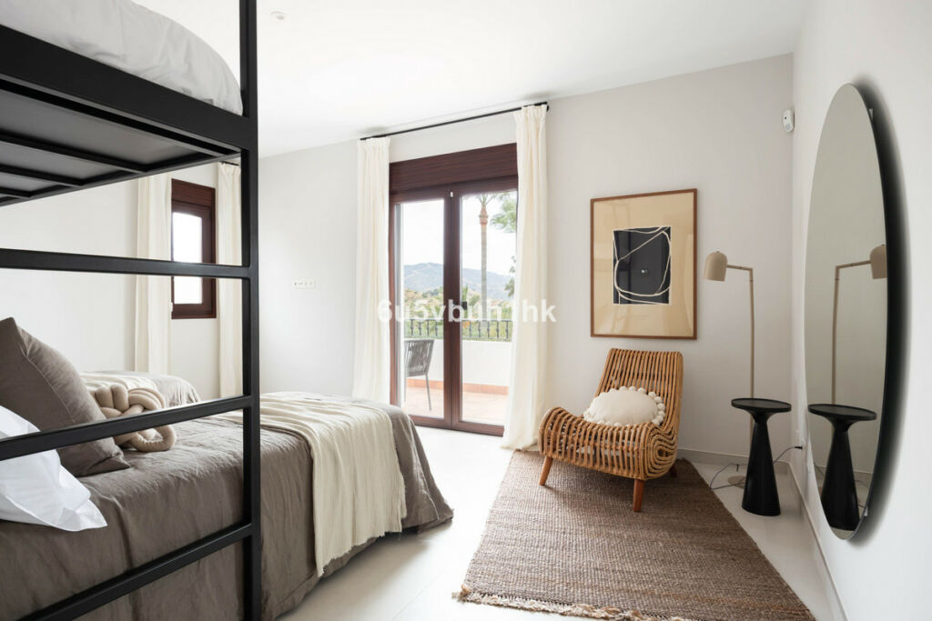 Detached Villa Marbella Málaga - image 27
