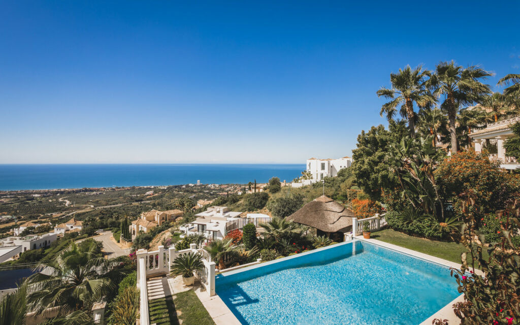 Detached Villa Altos de los Monteros Málaga - image 27