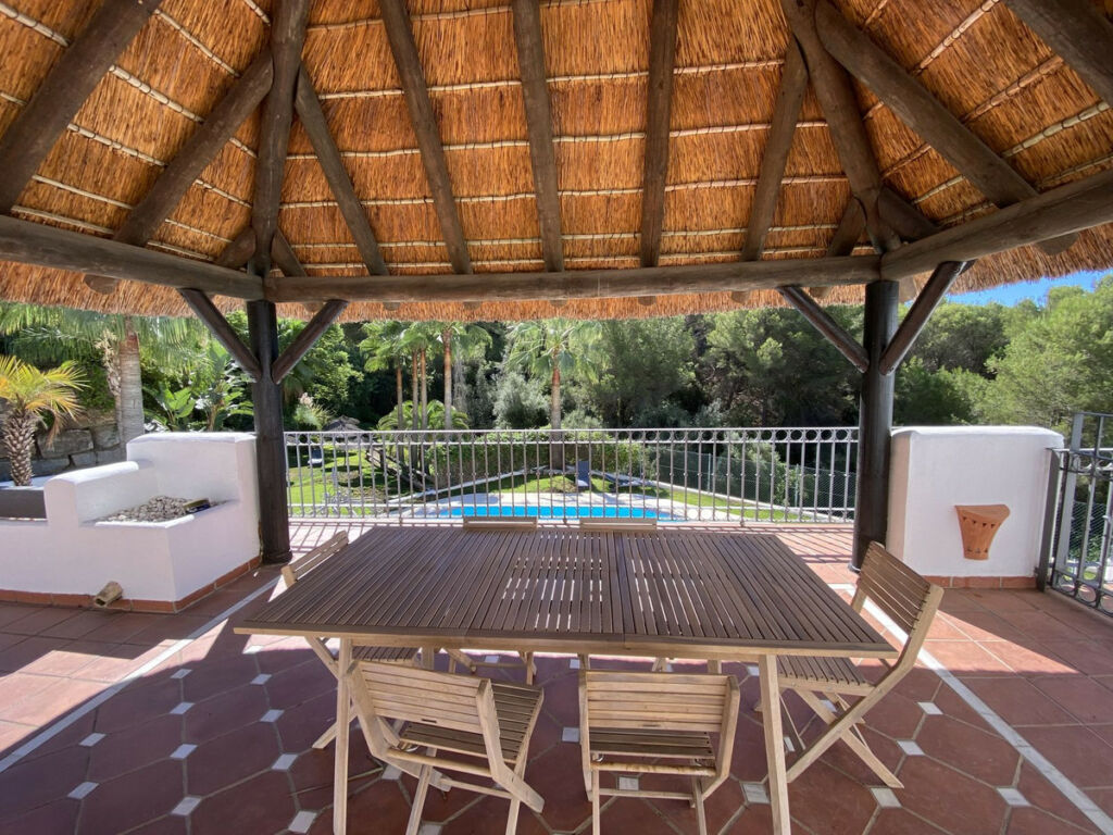 Townhouse Istán Málaga - image 27