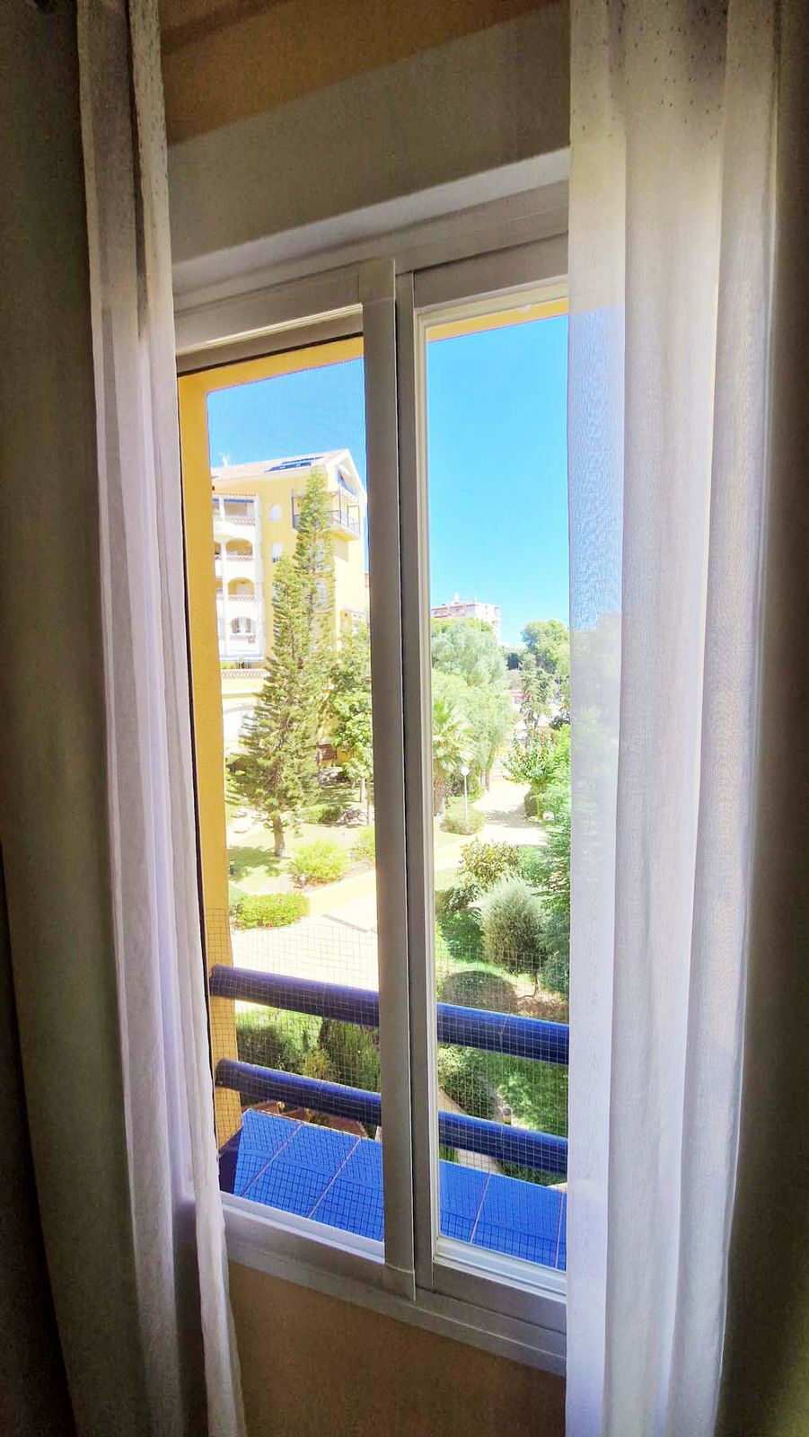 Middle Floor Apartment Benalmadena Málaga - image 28