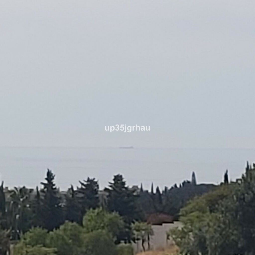 Detached Villa Estepona Málaga - image 28