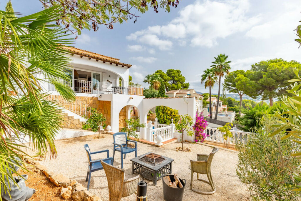 Detached Villa Moraira Alicante - image 28