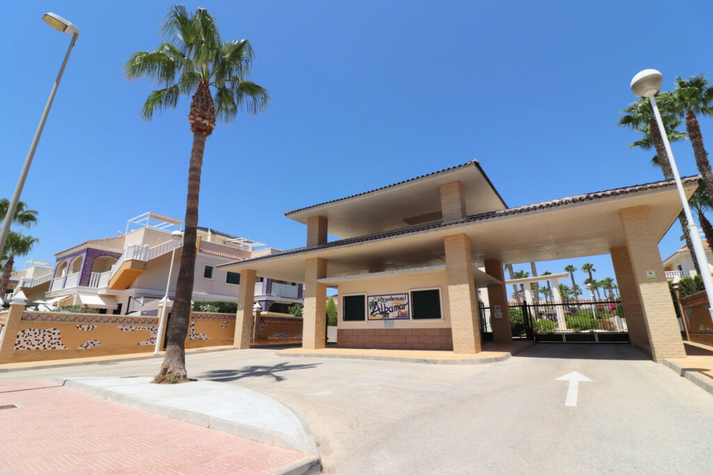 Ground Floor Apartment Dona Pepa Alicante - image 28