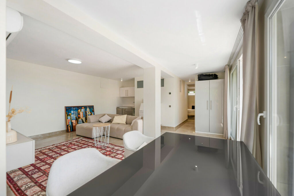 Detached Villa Nueva Andalucía Málaga - image 28
