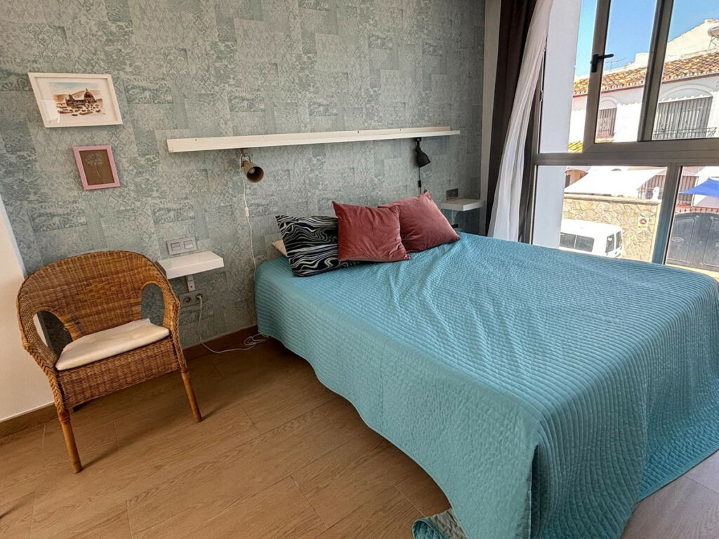 Detached Villa Los Pacos Málaga - image 28