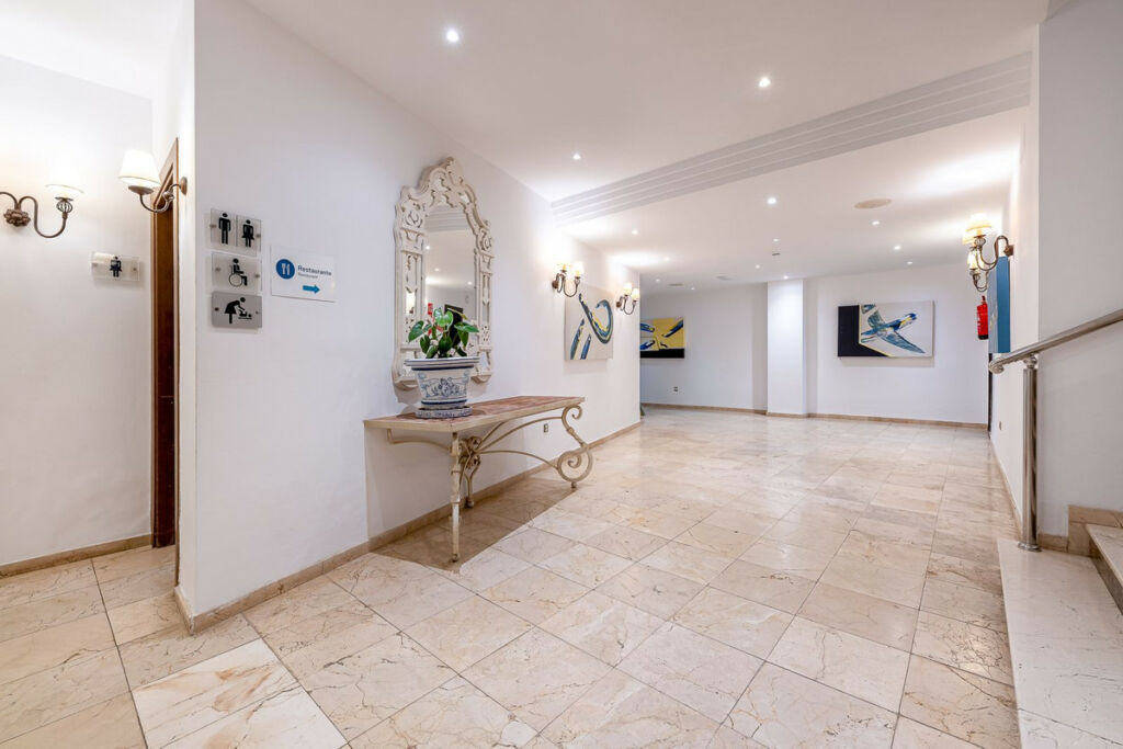 Top Floor Apartment Benahavís Málaga - image 28