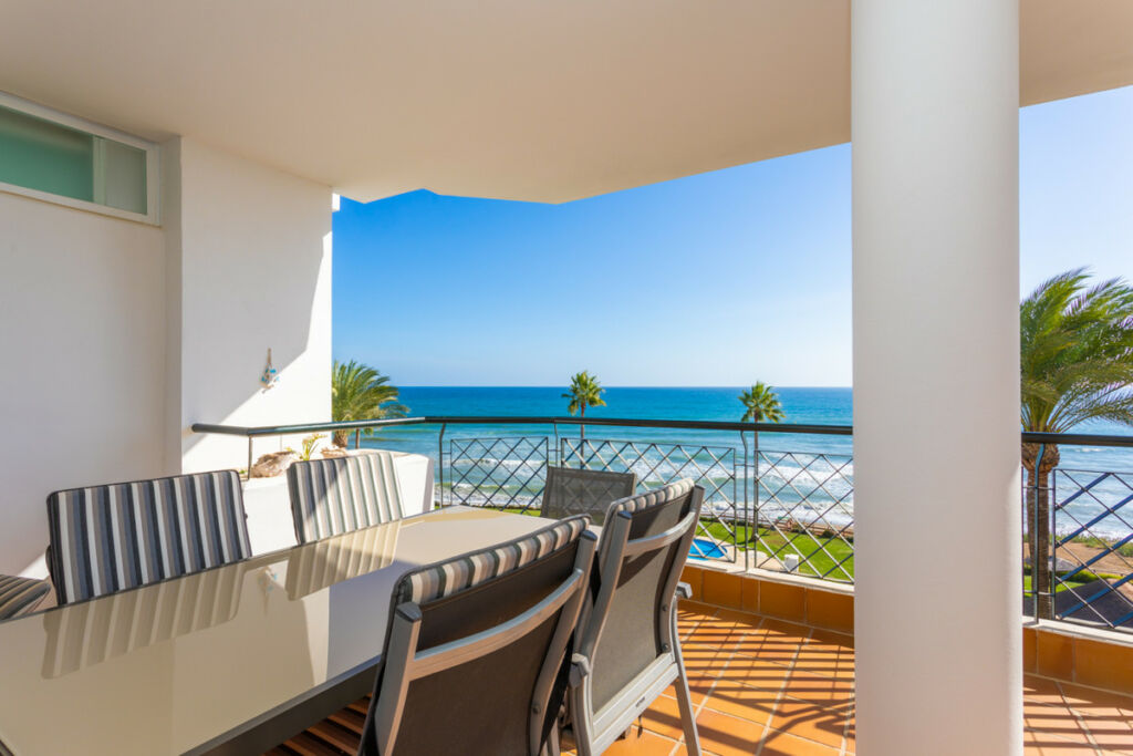 Middle Floor Apartment Calahonda Málaga - image 28