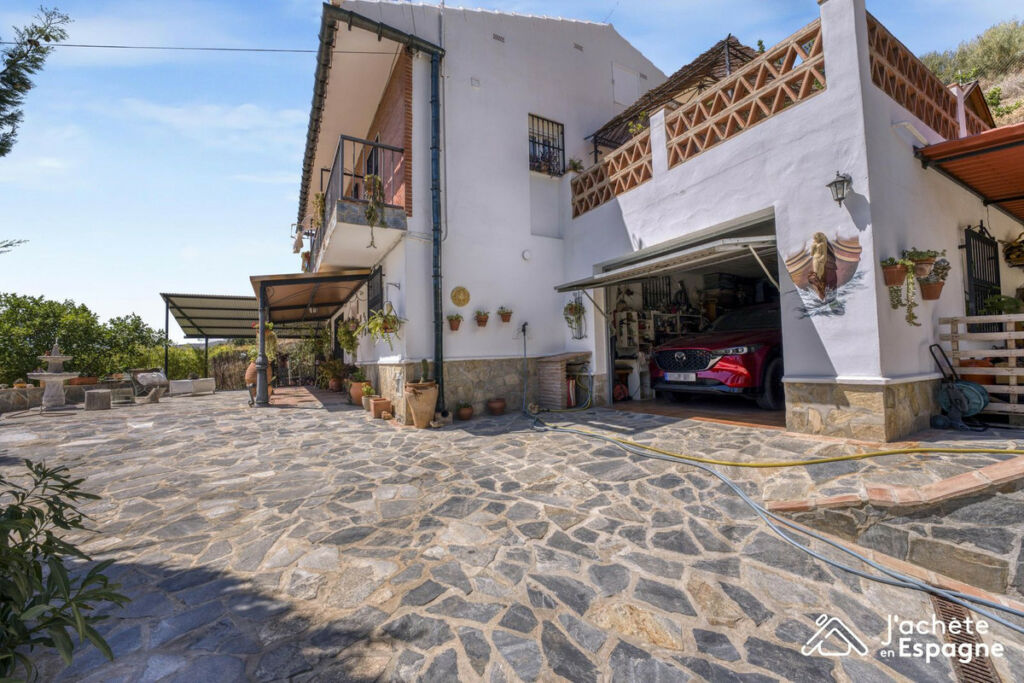 Detached Villa Canillas de Aceituno Málaga - image 28