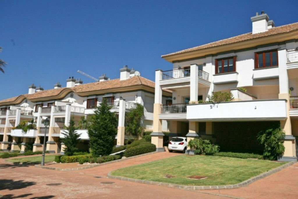 Townhouse La Cala Golf Málaga - image 28